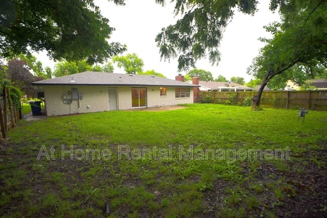 Building Photo - 1946 S 74th E Ave