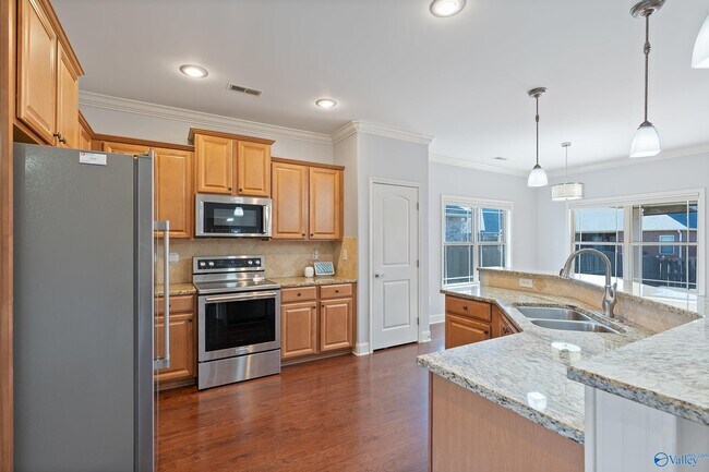 Foto del edificio - 409 Mossyleaf Dr SW