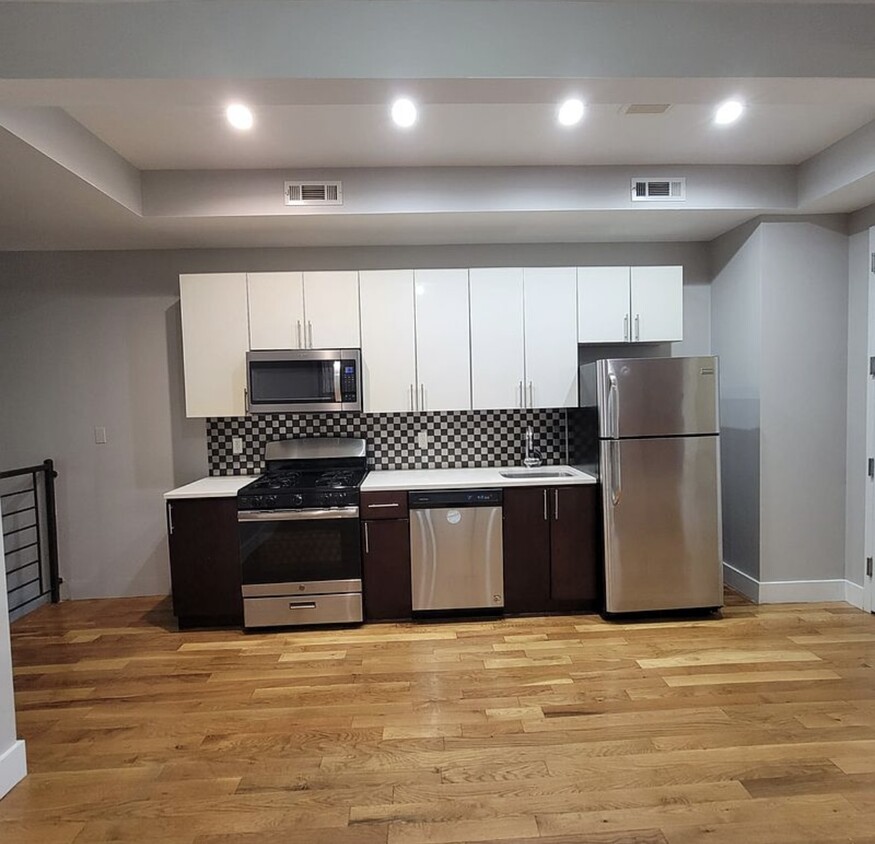 Foto principal - 995 Jefferson Ave