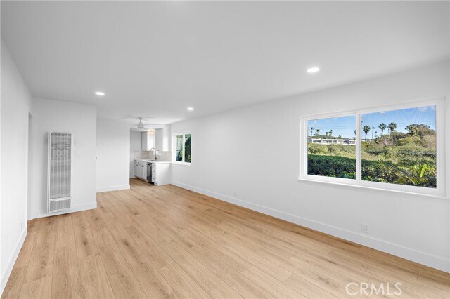 Building Photo - 213 Avenida Lobeiro