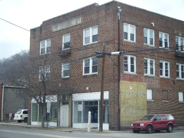 Building Photo - 1713-1717 Bluefield Ave