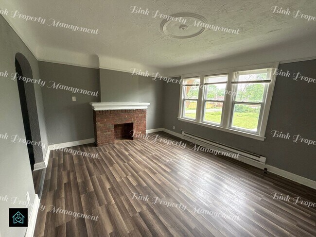 Foto del edificio - 14814 Sussex St