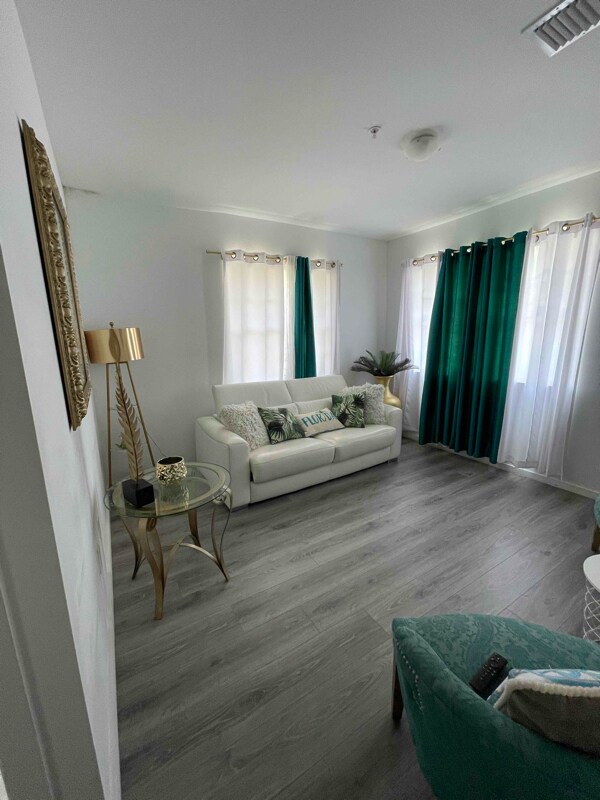 Foto principal - 700 Meridian Ave