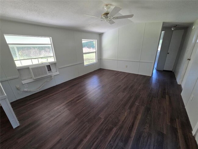 Building Photo - 7829 Wayfarer Dr