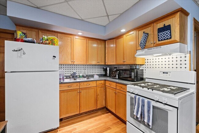 Foto del edificio - 7136 Windsor Ave