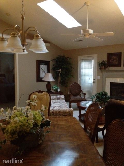 Primary Photo - 2 br, 2 bath Townhome - 4305 RiverCrest Ln