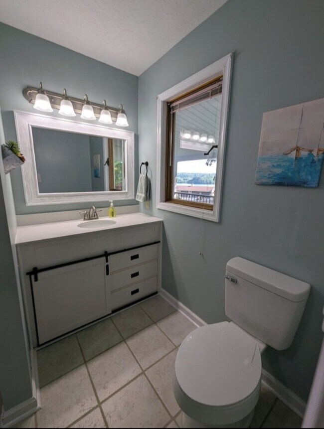 Foto del edificio - 1037 Contentment Ln