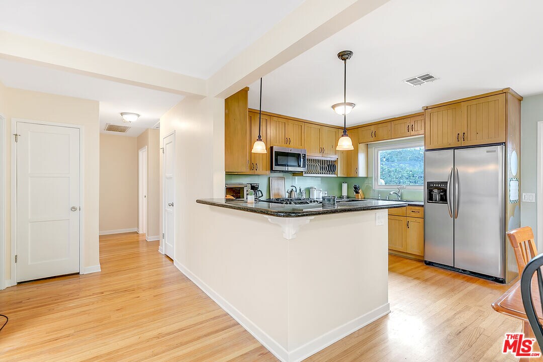 Foto principal - 5019 Westwood Blvd