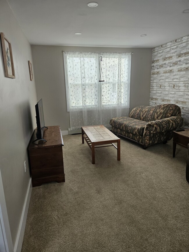 Building Photo - 1 Carpenter St