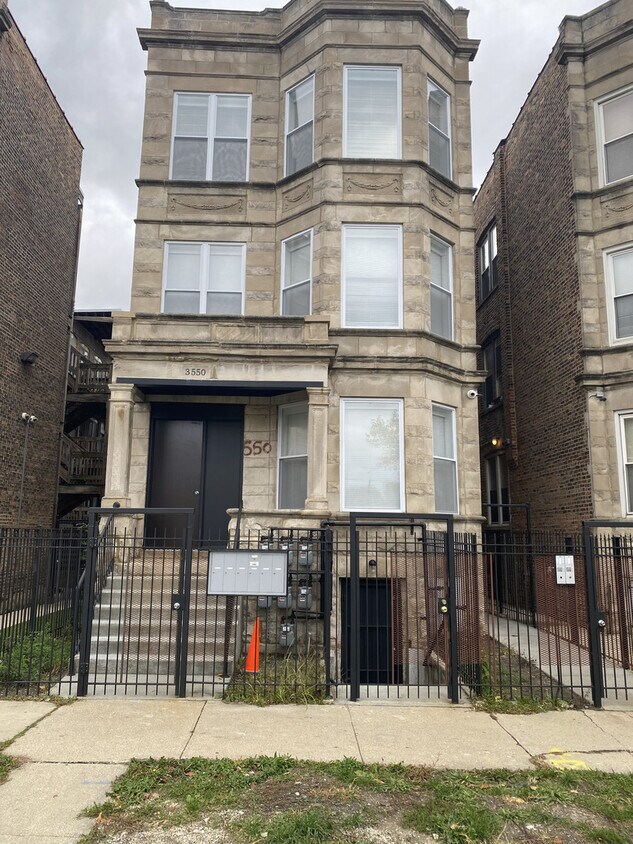 Primary Photo - 3550 W 13th Pl