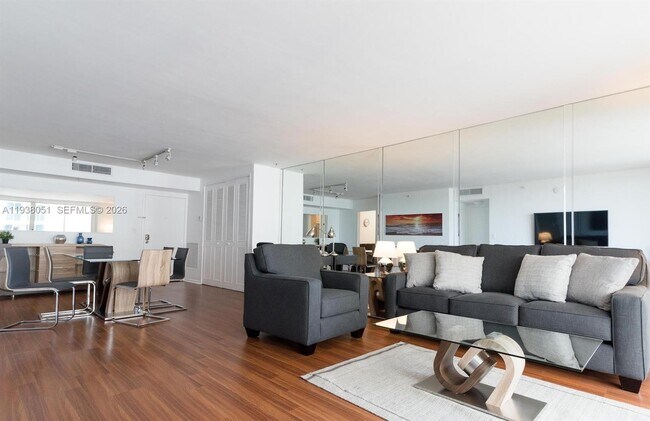 Foto del edificio - 9195 Collins Ave