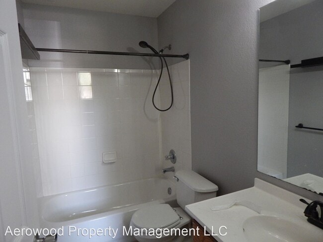 Building Photo - 4 br, 2 bath House - 1232 S Waco Street #A