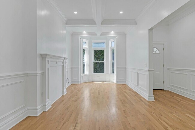 Building Photo - 52 Brinkerhoff St