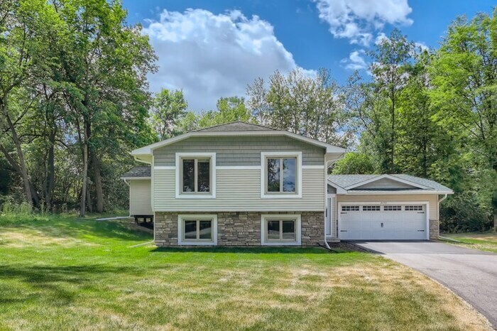 Primary Photo - 14150 Rolling Oaks Circle NE, Prior Lake, ...