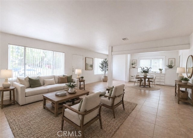 Foto del edificio - 1554 E Woodbury Rd