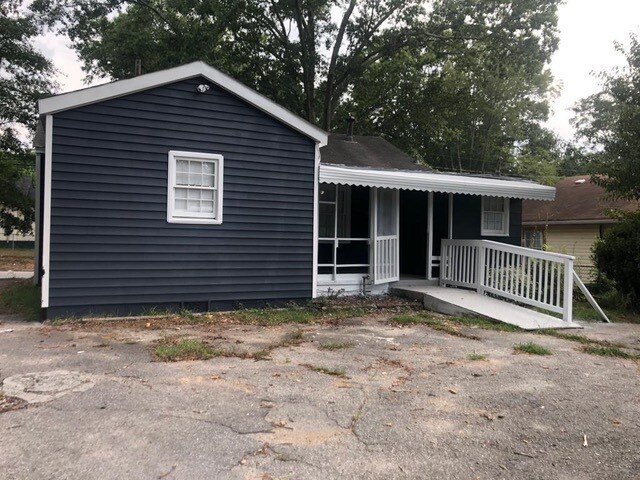 Building Photo - 109 Realty St