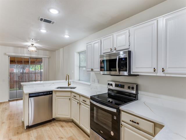 Foto del edificio - 3100 Kathy Ln