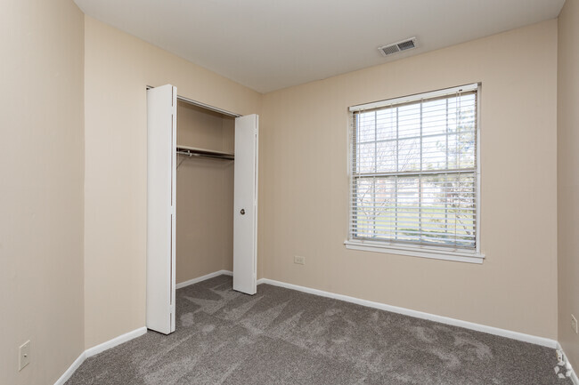 2BR, 1BA - 837SF - Autumn Run Apartments