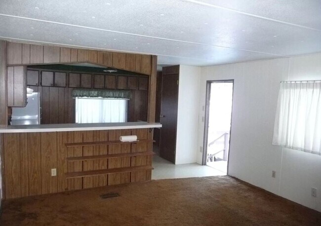 Foto del edificio - 2 Bed/1 Bath on Bend's Westside - Stannium...