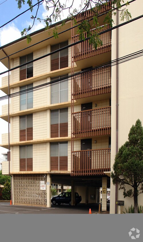 Building Photo - Moiliili Gardens