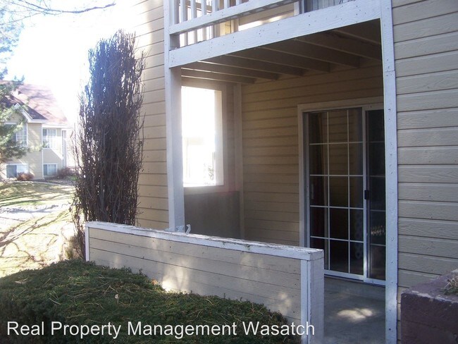 Building Photo - 1206 E Waterside Cv