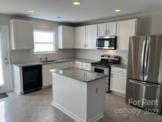 Building Photo - 4330 Oak Pointe Dr