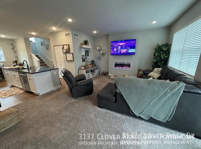 Foto del edificio - 3137 Clover Ridge Dr