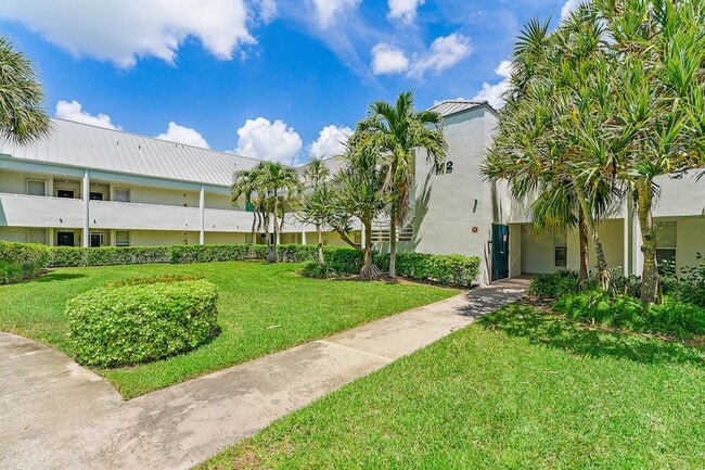 Photo - 1605 S US HIGHWAY 1 Unit M2-101 Apartment