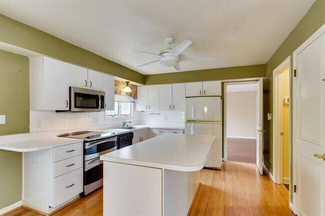 Foto del edificio - 9219 Harvest Rush Road, Owings Mills, MD, ...