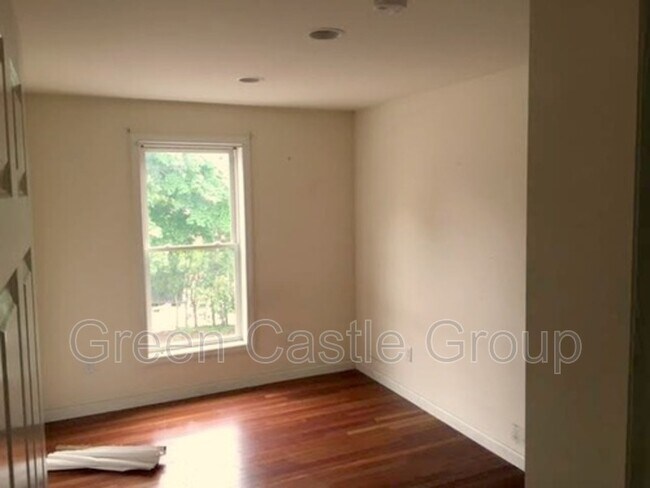 Foto del edificio - 355 Pearl St