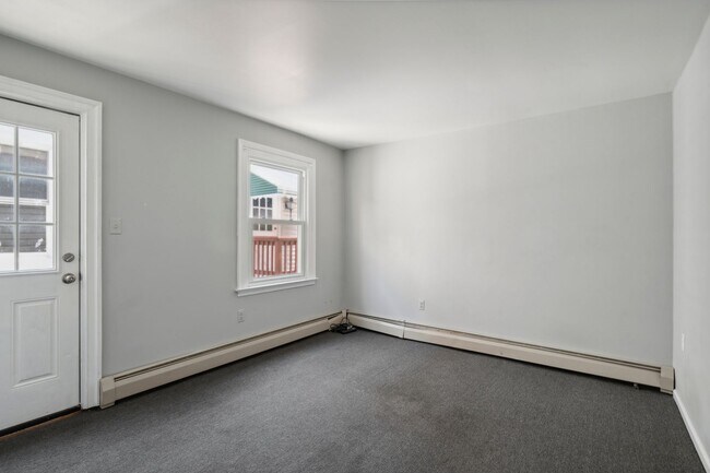 Building Photo - Student Housing!  2BD/1BA Unit in West Che...