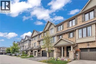 Building Photo - 68 Esplanade Ln