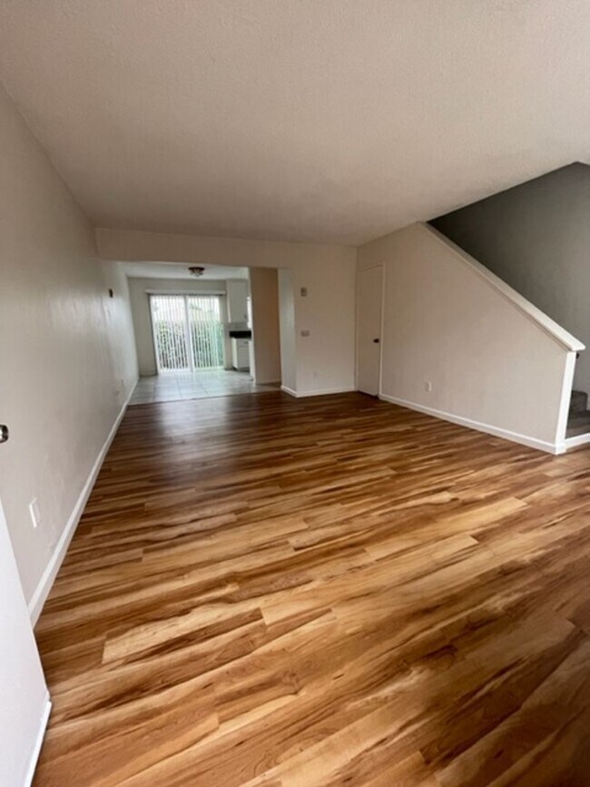 Foto del edificio - 453-455 Park Way