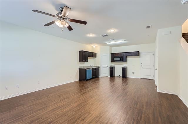 Foto del edificio - 1320 Lakecrest Ln