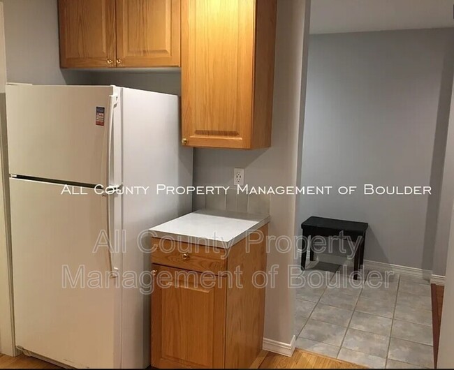 Building Photo - 2946 Kalmia Ave