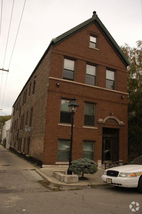 Primary Photo - 942 W 34th St