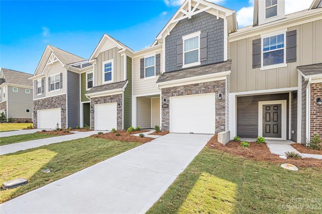 Building Photo - 210 Harpers Run Ln
