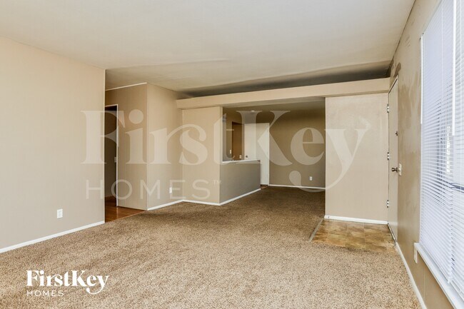 Foto del edificio - 10201 Pannell Dr