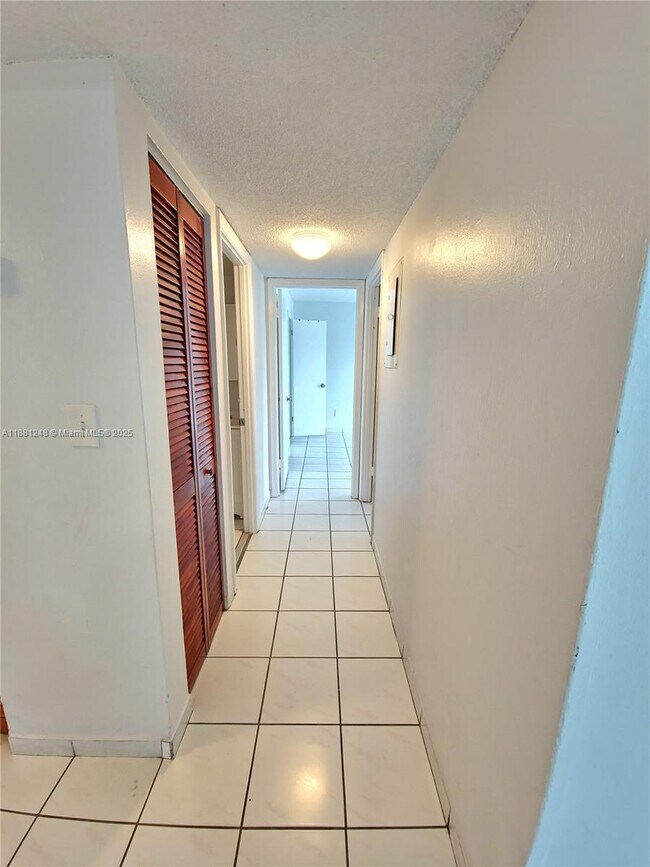 Foto del edificio - 5705 W 20th Ave