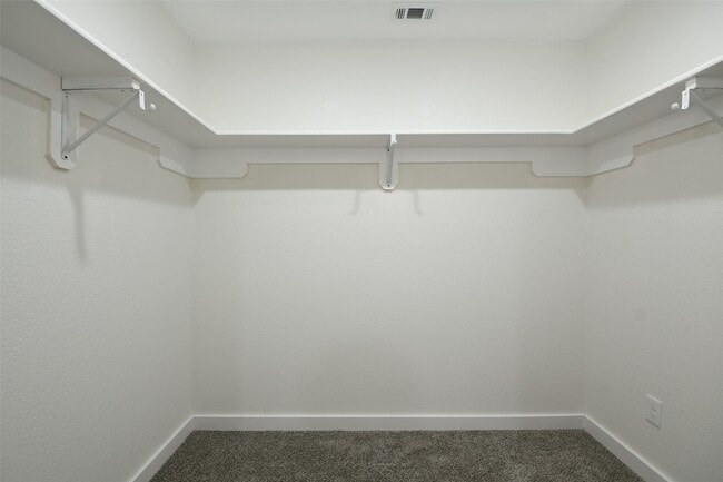Building Photo - 18715 Ratho Ct