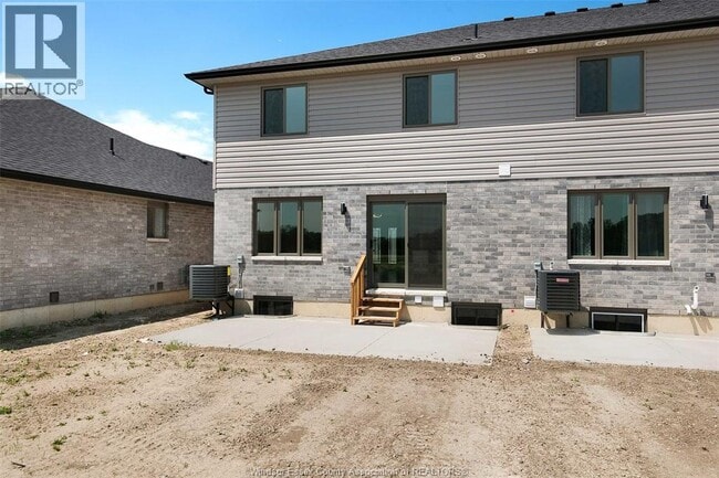 Photo du bâtiment - 3546 Hallee Cres