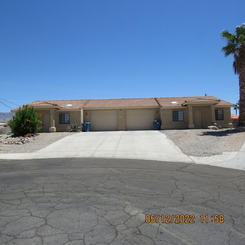 Primary Photo - 498 Monaco Ln