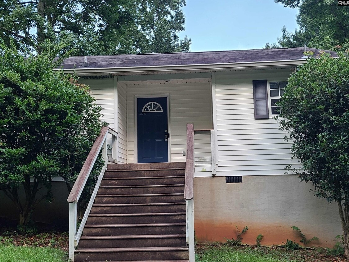 Primary Photo - 224 Harmon St