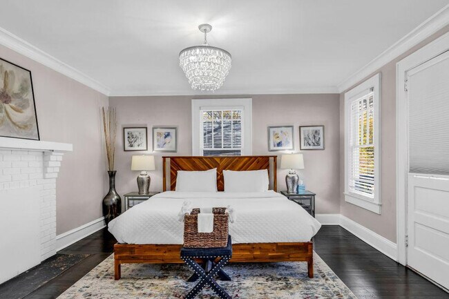 Foto del edificio - 822 Parkwood Ave