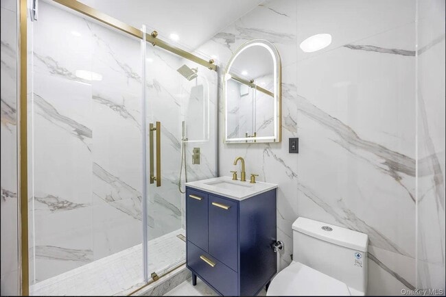 Building Photo - 100-25 Queens Blvd