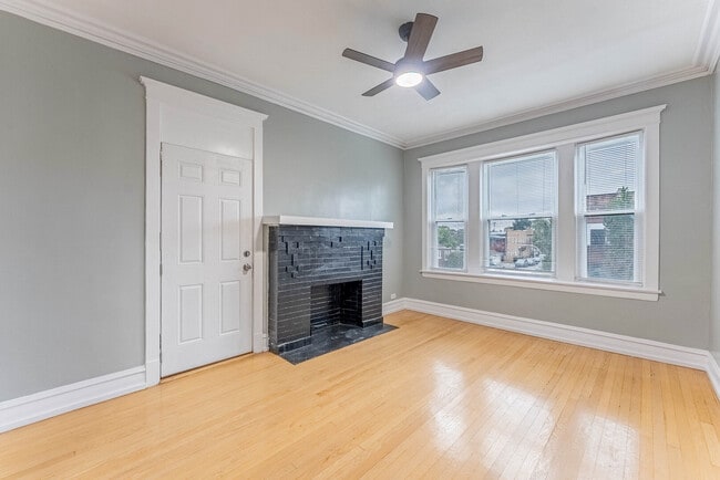 Building Photo - 4200 W 21st Pl