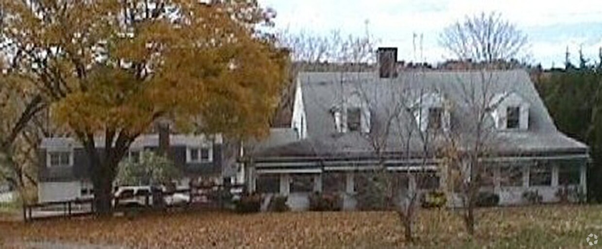 Primary Photo - 456 Danbury Rd