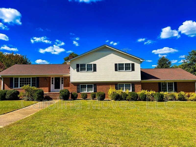 15 Ashburn Pl, Greenville, SC 29615 House Rental in Greenville, SC