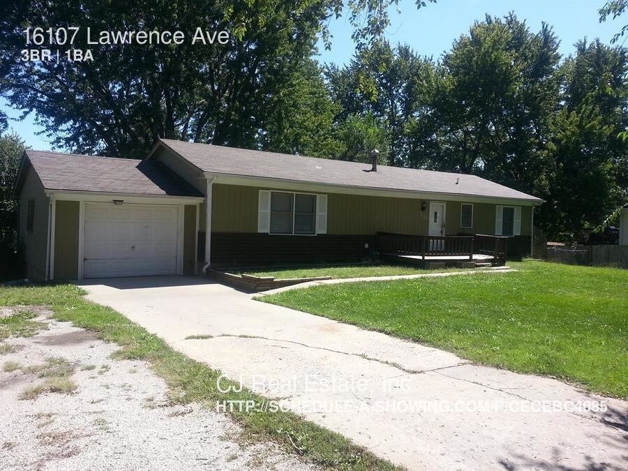 Primary Photo - 16107 Lawrence Ave