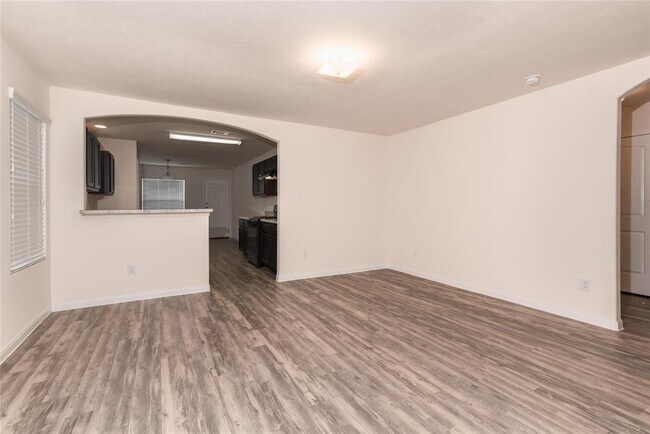 Building Photo - 6050 Peaceful Ridge Dr